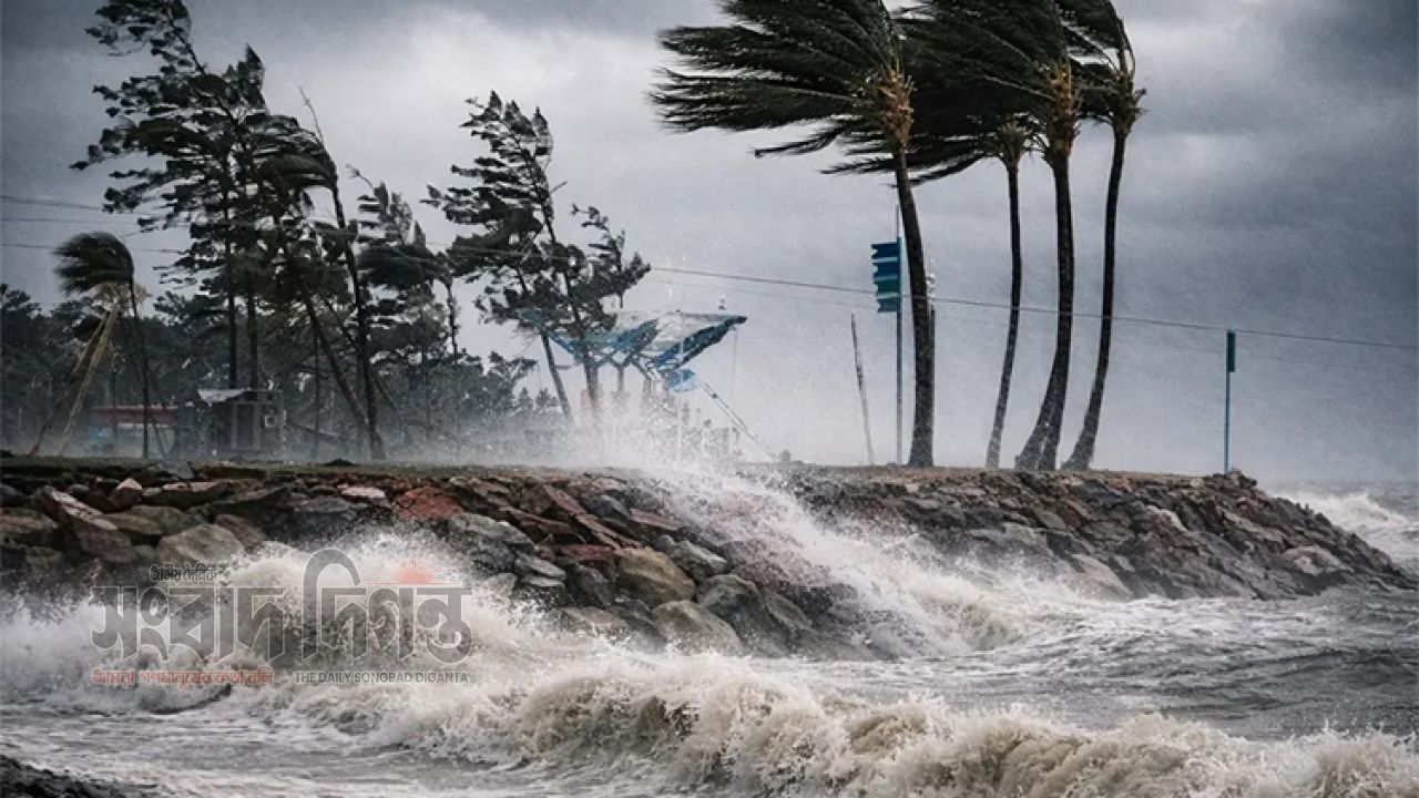 দুপুরের আগেই ১৮ জেলায় ঝড়ের শঙ্কা, ৬০ কিমি বেগে দমকা হাওয়ার সতর্কতা