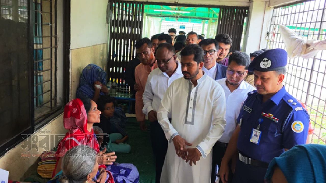 ২৫০ শয্যার হাসপাতালে ভর্তি ৯০০ রোগী, ক্ষোভ নূরুল হক নূরের