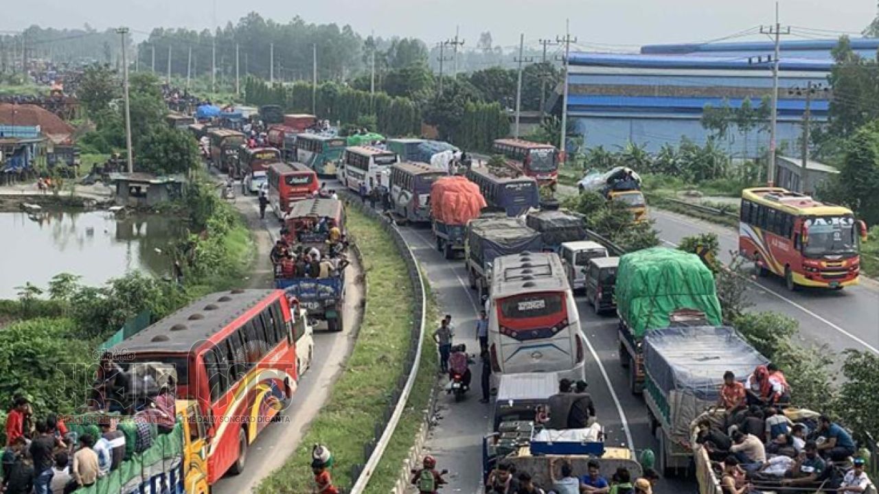 ঈদযাত্রার চাপে ঢাকা-টাঙ্গাইল মহাসড়কে ১৮ কিলোমিটার যানজট 