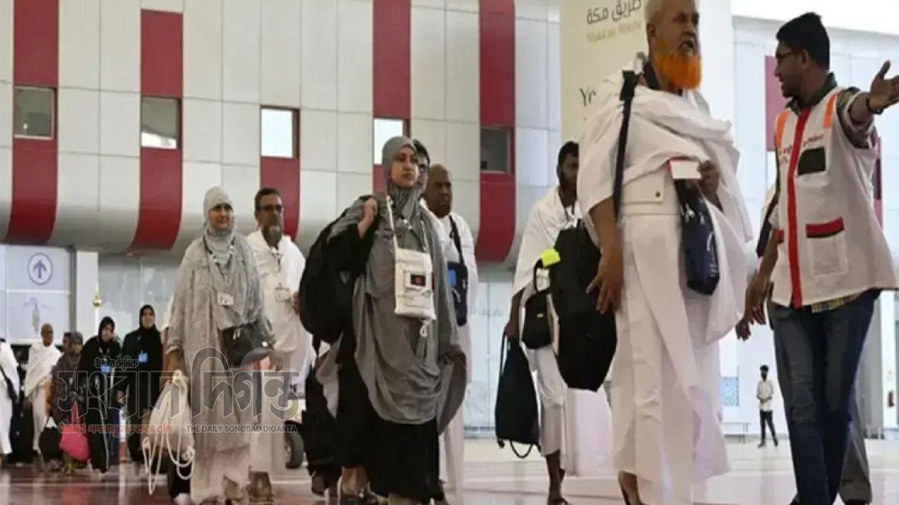 হজ শেষে দেশে ফিরেছেন ৪১ হাজারের বেশি হাজি 
