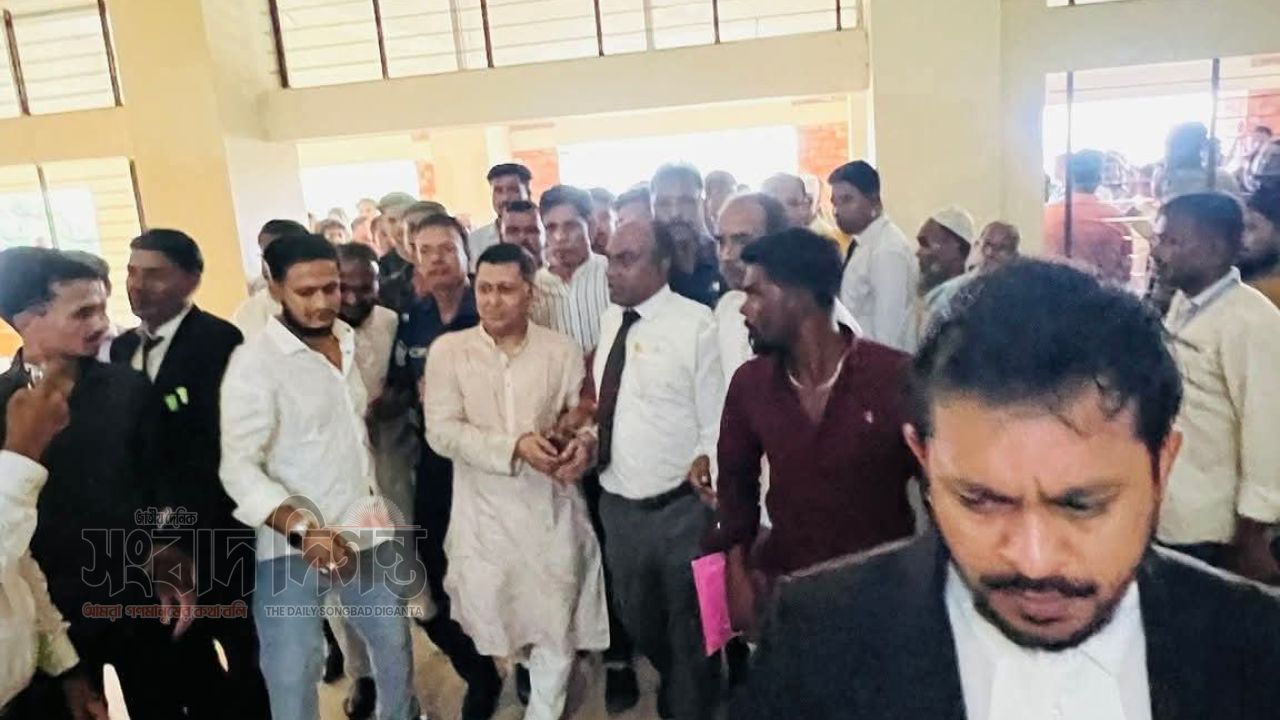 সাবেক পরিকল্পনামন্ত্রী  মান্নানের সহকারী একান্ত সচিব' হাসনাত  জেল হাজতে