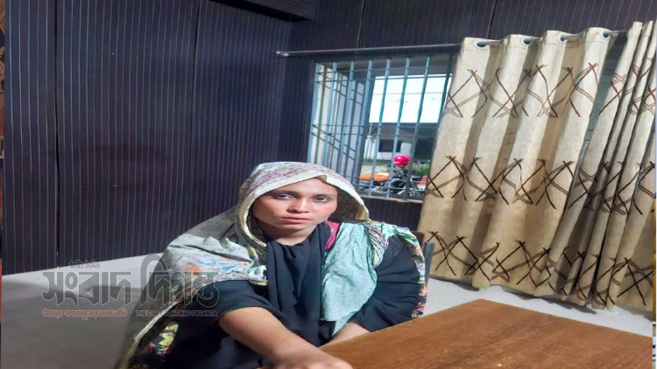 মিঠাপুকুরে অটো–মিশুক ছিনতাই চক্রের নারী সদস্য আটক, চালককে কুপিয়ে গুরুতর জখম 