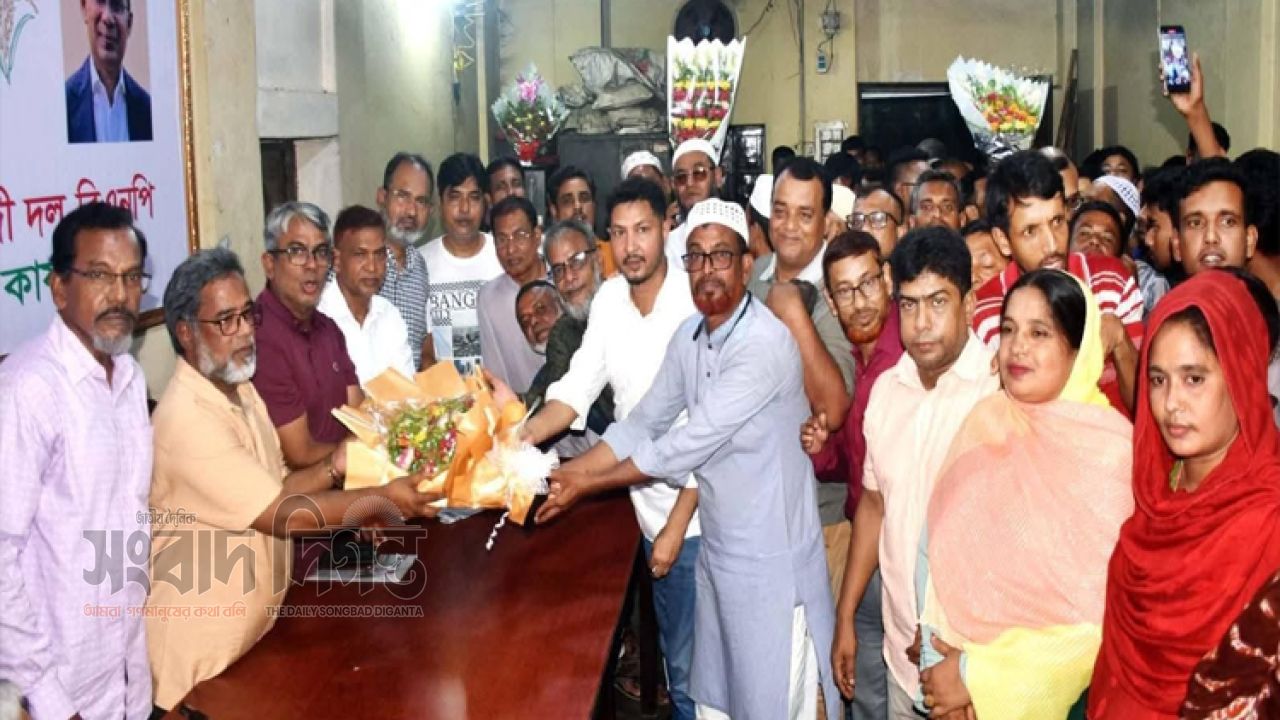 বগুড়া মহানগর বিএনপির নবনির্বাচিত সভাপতি ও সাধারণ সম্পাদককে দুপচাঁচিয়ায় শুভেচ্ছা