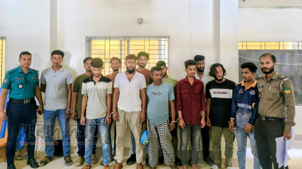 টঙ্গী পশ্চিম থানার বিশেষ অভিযানে জালনোট চক্রের সদস্যসহ গ্রেফতার ১৩ 