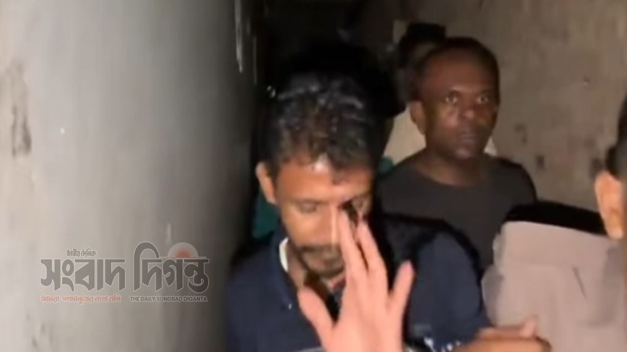 চট্টগ্রামে মসজিদের টাকা চুরির ঘটনায় দুই আটক