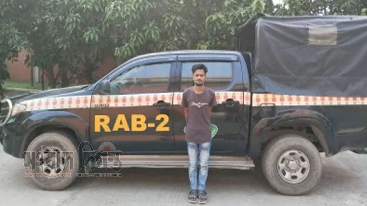 সন্ত্রাস ও ছিনতাইয়ে জড়িত ‘মাওরা সোহেল’ গ্রেফতার, উদ্ধার বিদেশি অস্ত্র 
