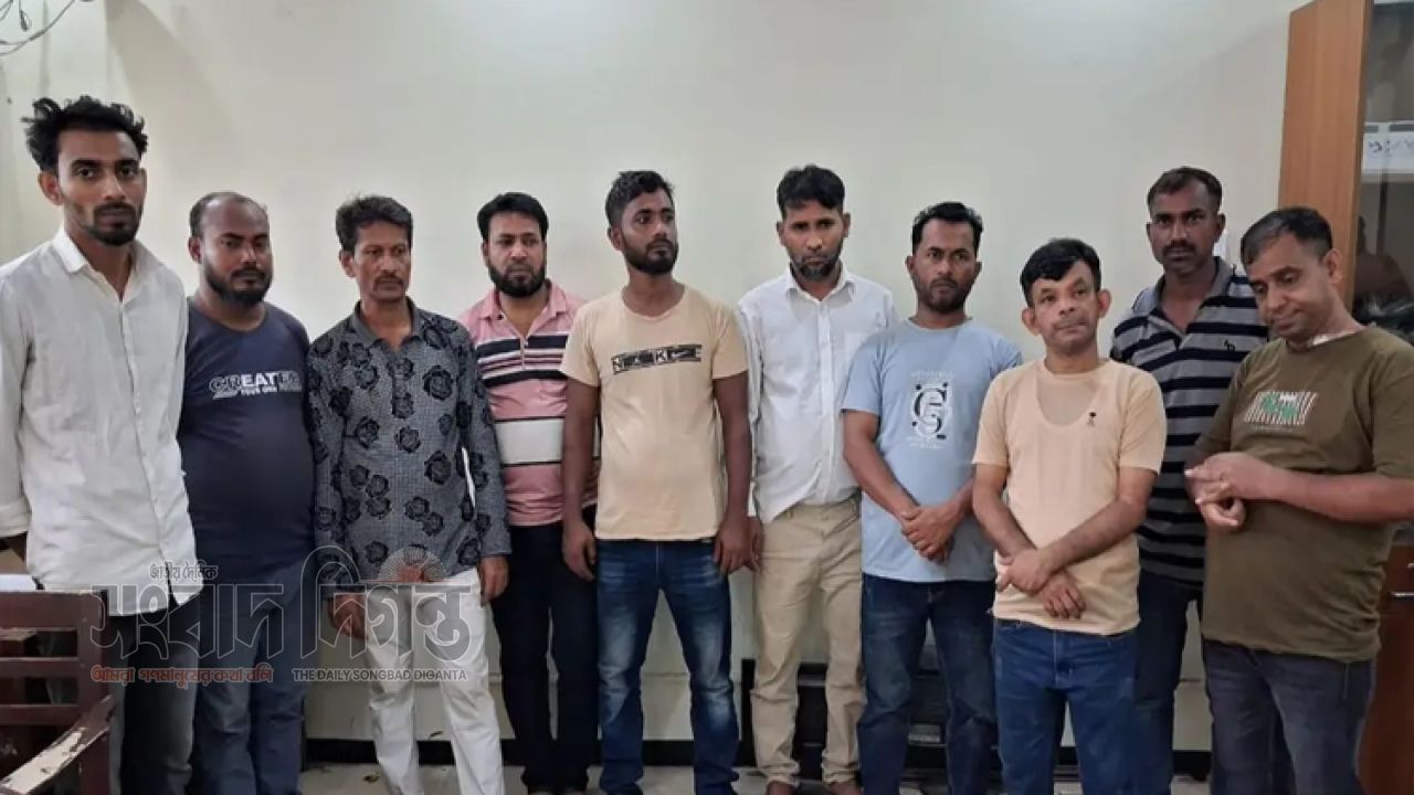 মোহাম্মদপুরে মিছিলের সময় নিষিদ্ধ আওয়ামী লীগের ১০ নেতাকর্মী আটক 