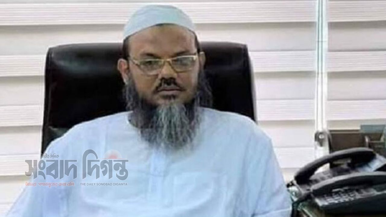 ‘মানহানিকর’ বক্তব্যের অভিযোগ, মুফতি ফয়জুল করিমের বিরুদ্ধে মামলা 
