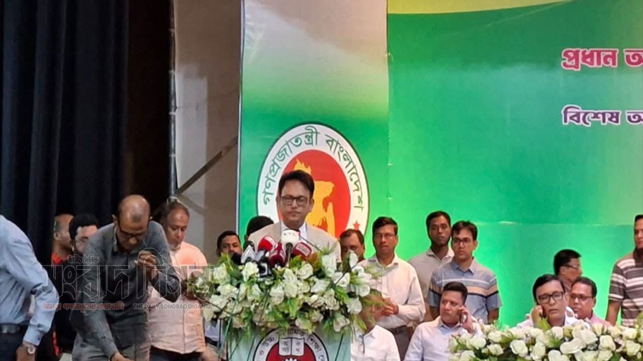 এইচএসসিতে একক প্রশ্নপত্র, প্রশ্ন ফাঁস ঠেকাতে ‘কঠোর শাস্তির’ হুঁশিয়ারি 