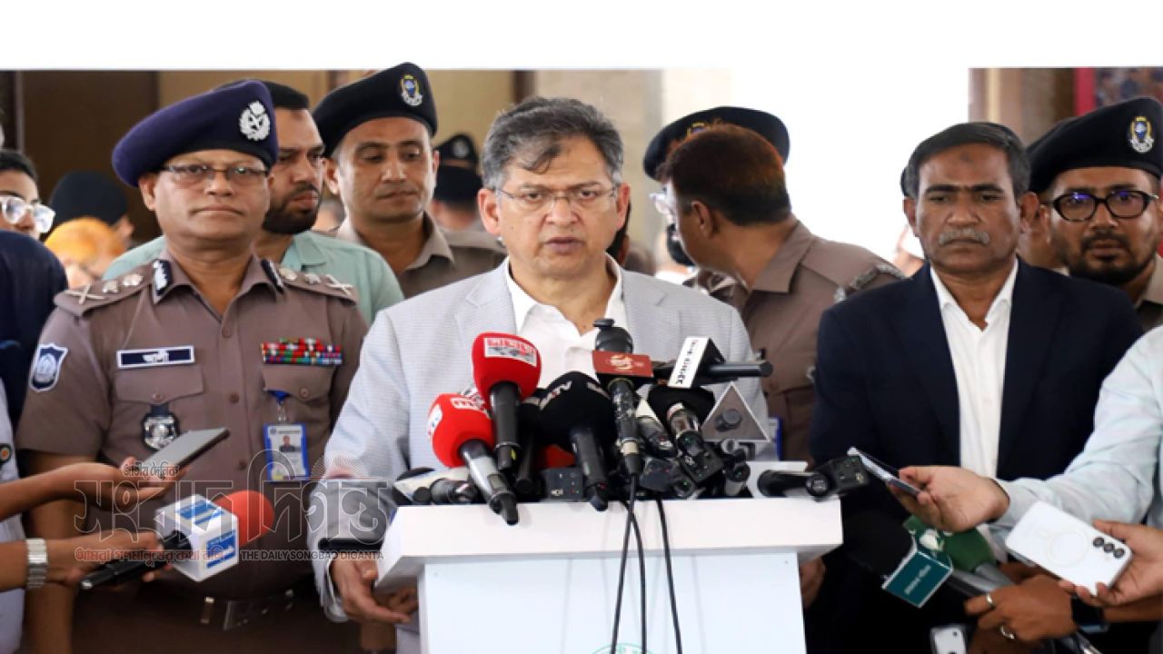 সীমান্তে একজনকেও অবৈধভাবে পুশ-ইন হতে দেওয়া হয়নি : স্বরাষ্ট্রমন্ত্রী 