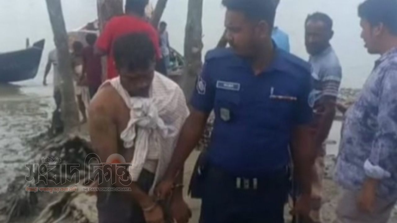 কক্সবাজারের উপকুলীয় পেকুয়ায়   অস্ত্রসহ  দুই সন্ত্রাসী  আটক  