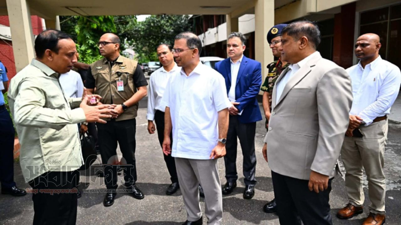 আকস্মিকভাবে স্পারসো পরিদর্শনে প্রধানমন্ত্রী তারেক রহমান