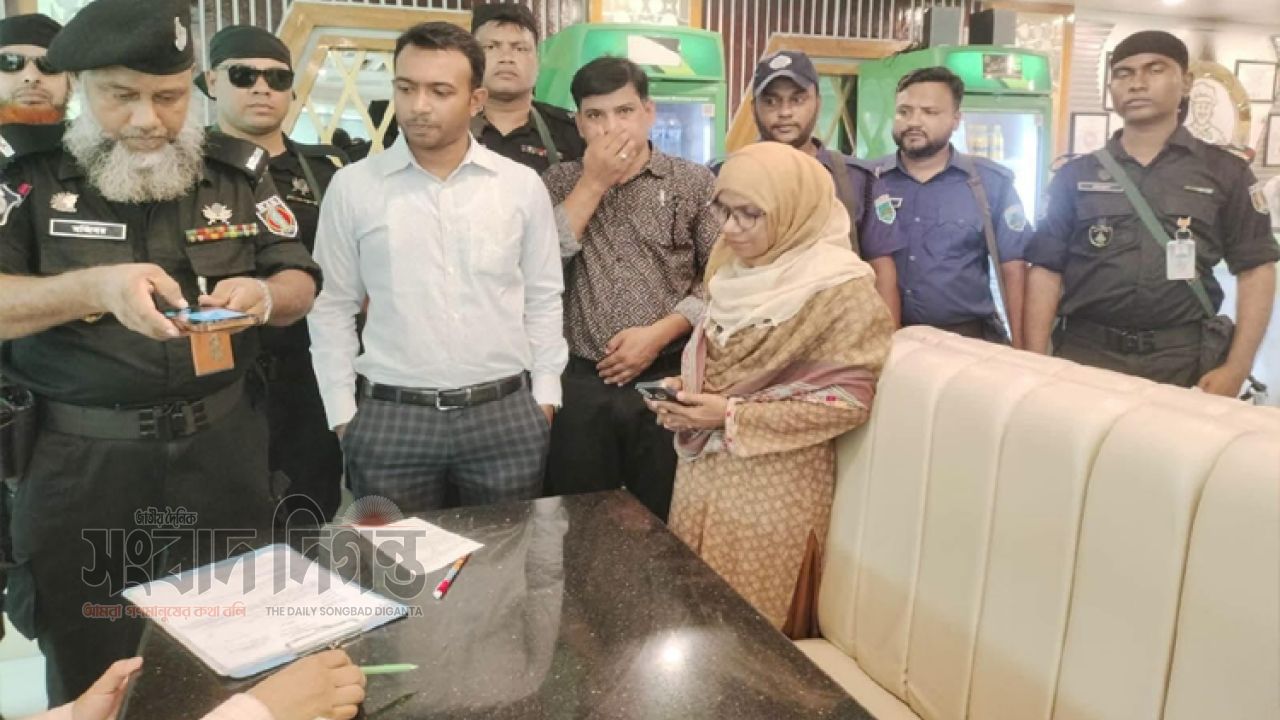 বগুড়া কাচ্চি ডাইনের ভোক্তা অধিদপ্তরের অভিযানে ৪০ হাজার টাকা জরিমানা আদায় 