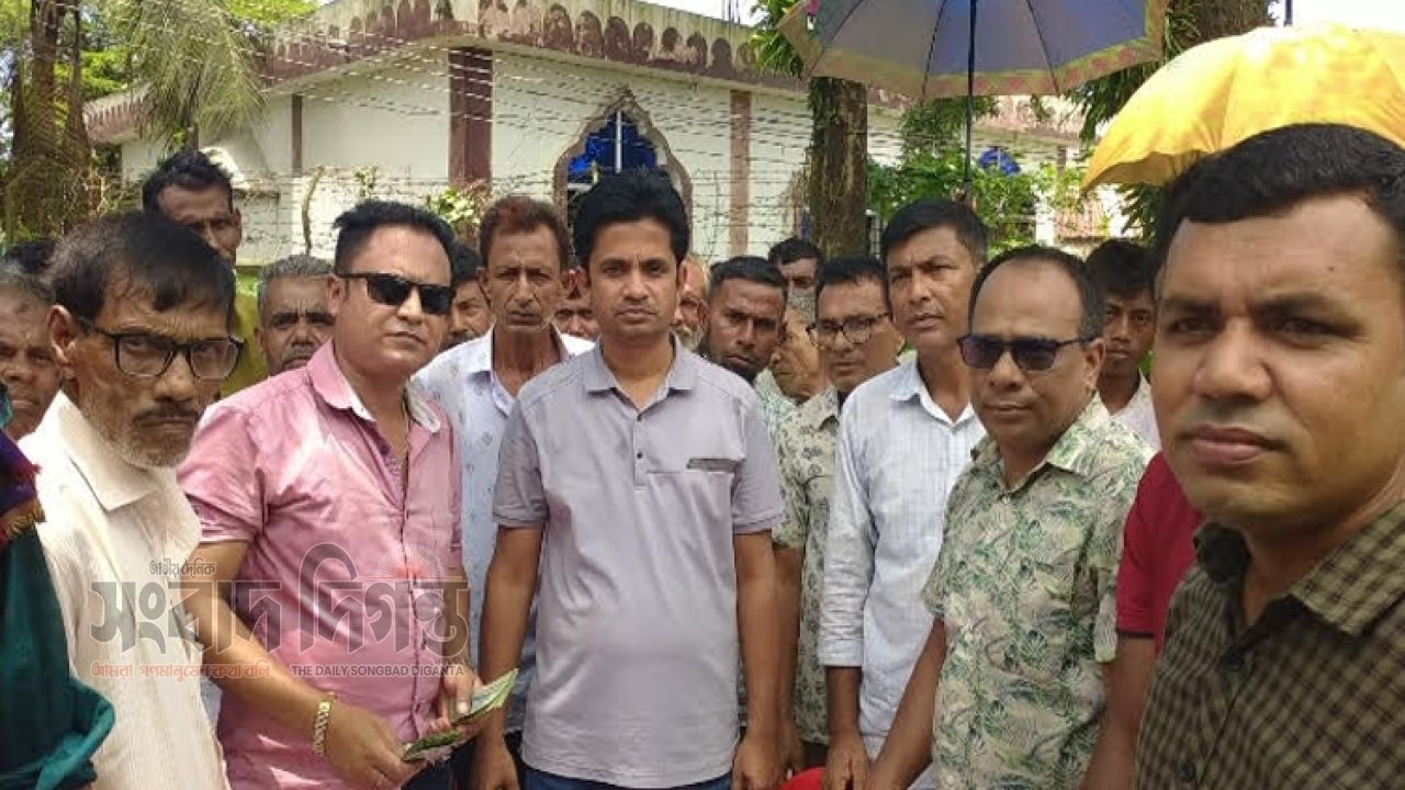 প্রধানমমন্ত্রীর প্রতিশ্রুতি অনুযায়ী টাকা ও চাউল পেলো ৭২৭১ কৃষক 