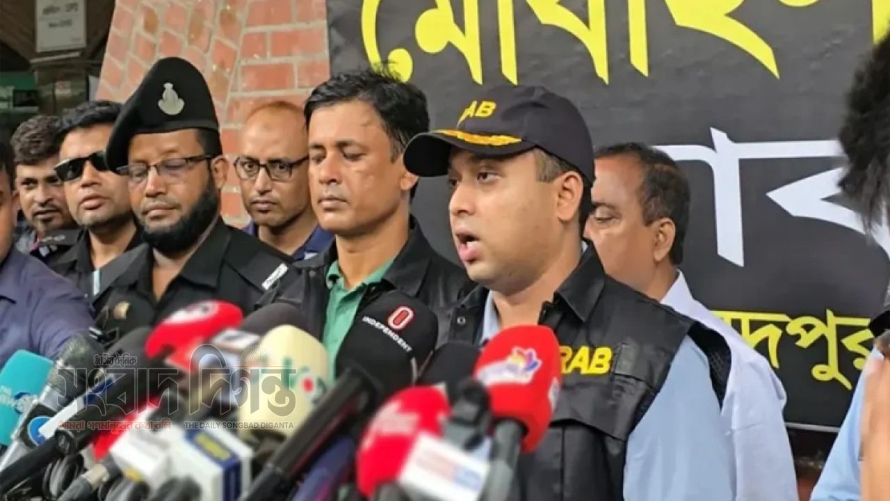 রাজধানীর তিন হাসপাতালে র‍্যাবের দালালবিরোধী অভিযান, নারীসহ আটক ১৩