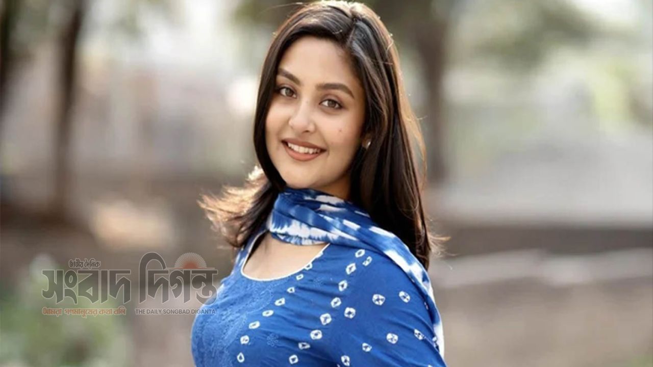 প্রেমে মজেছেন নীহা 