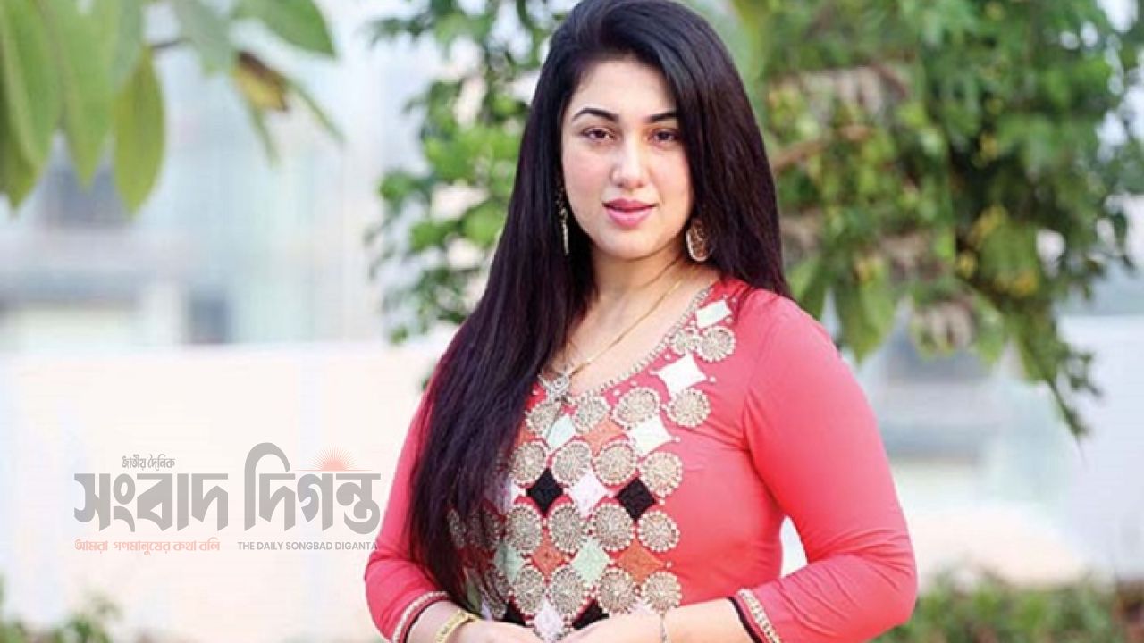 দীর্ঘ বিরতির পর ফিরছেন অপু