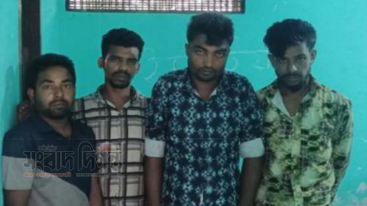 ঢাকা-আরিচা মহাসড়কে ডিবি পরিচয়ে ব্যবসায়ী অপহরণ ও ছিনতাই, গ্রেপ্তার ৪