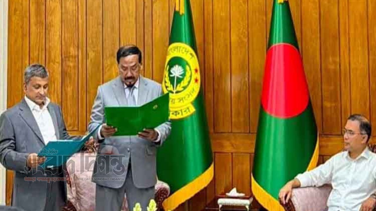 সংসদ সদস্য হিসেবে শপথ নিলেন চট্টগ্রাম-২-এর সরোয়ার আলমগীর 