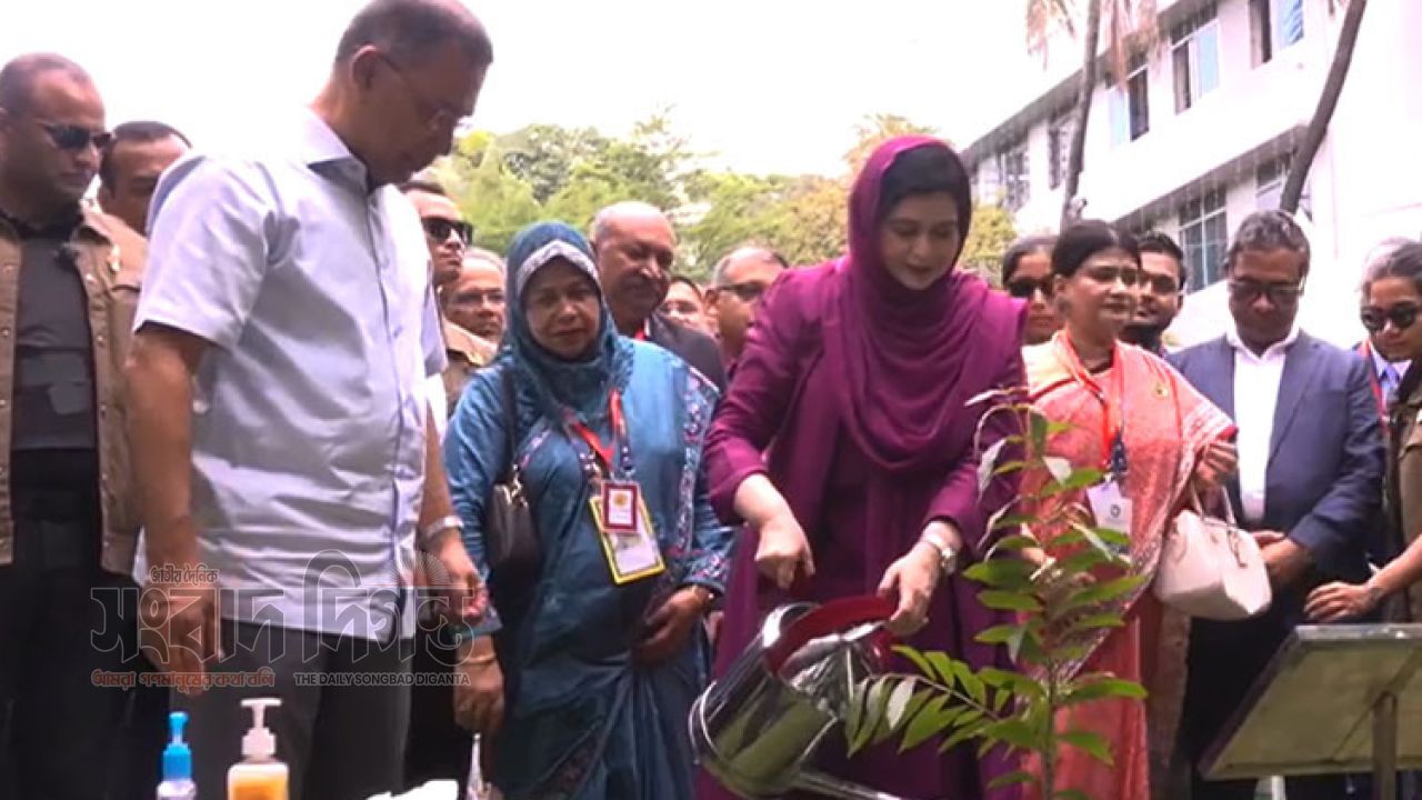 ঢামেকের ৮০ বছর পূর্তি উৎসবে প্রধানমন্ত্রী, উদ্বোধন করলেন নতুন উদ্যোগ 