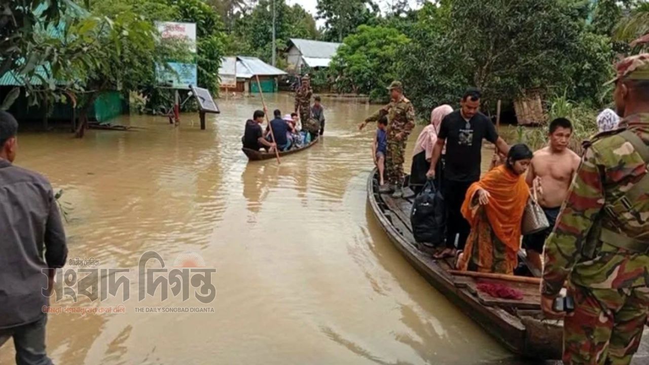 ৭ জেলায় বন্যার তাণ্ডব, লাখো মানুষ পানিবন্দি 