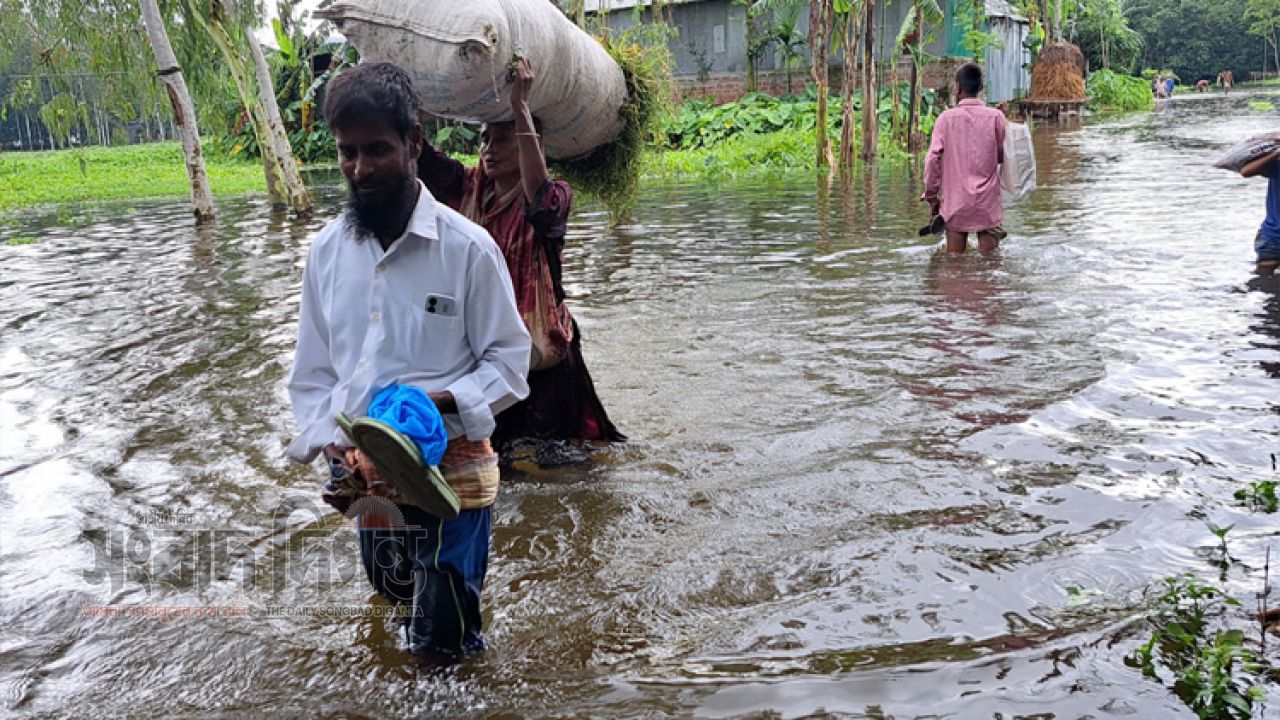 বন্যায় ৭ জেলার ৫৯ উপজেলা প্লাবিত, পানিবন্দি ১ লাখ ৫৫ হাজার পরিবার