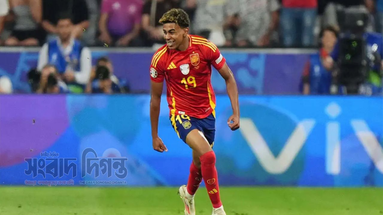 আর্জেন্টিনাকে হারিয়ে ইতিহাস লিখল স্পেন 