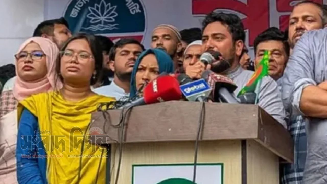 স্বৈরাচারের বিচার না হলে আবারও স্বৈরাচার জন্ম নেবে  : নাহিদ ইসলাম