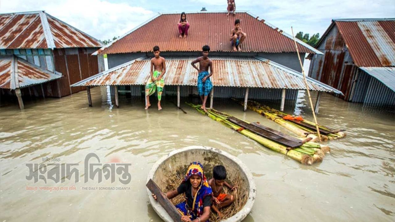 বন্যায় ১০ জেলায় বিপর্যয়, ক্ষতিগ্রস্ত ১১ লাখ মানুষ 