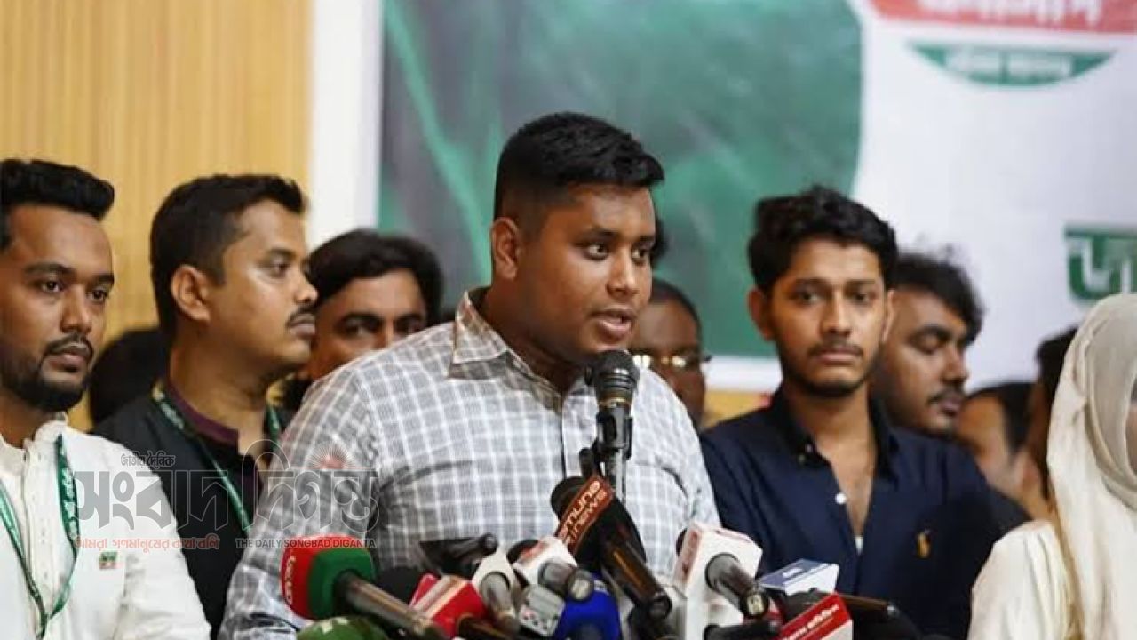 ‘জনগণের সঙ্গে প্রতারণা করলে শেষ পর্যন্ত রক্ষা নেই’  : হাসনাত আবদুল্লাহ