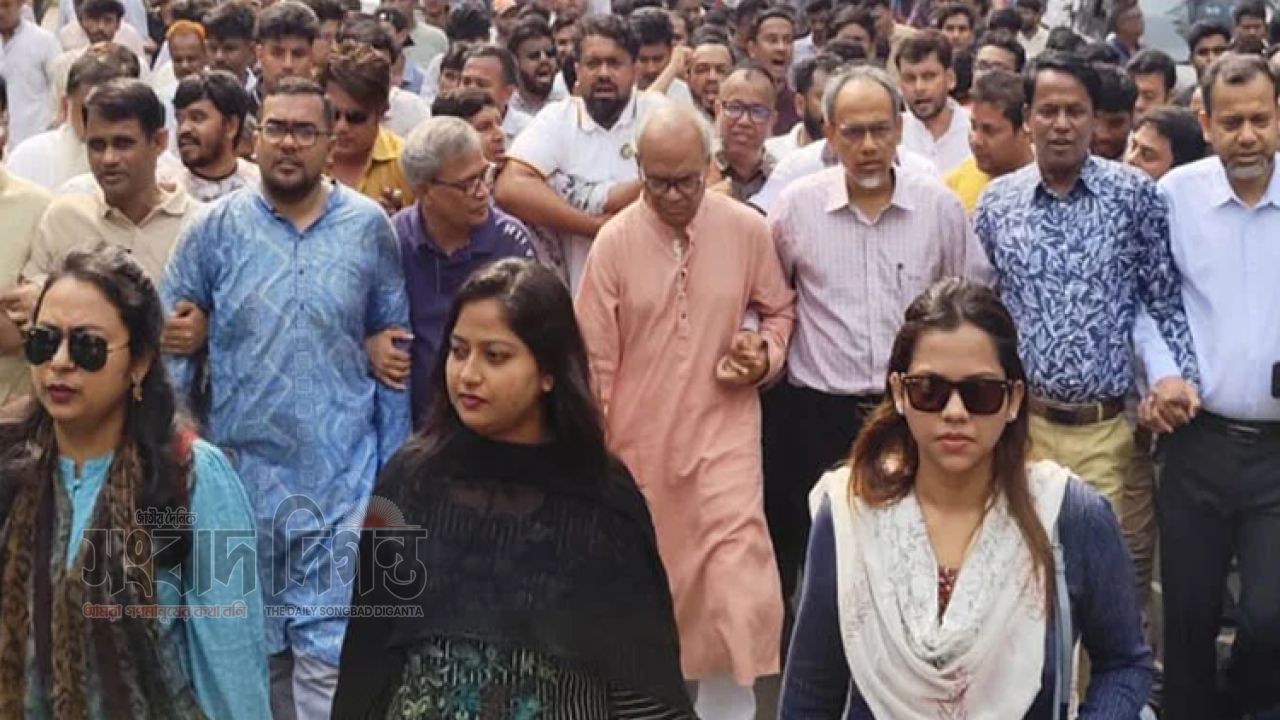 ‘জনগণের শক্তির কাছে ফ্যাসিবাদ টেকে না’ : রিজভী
