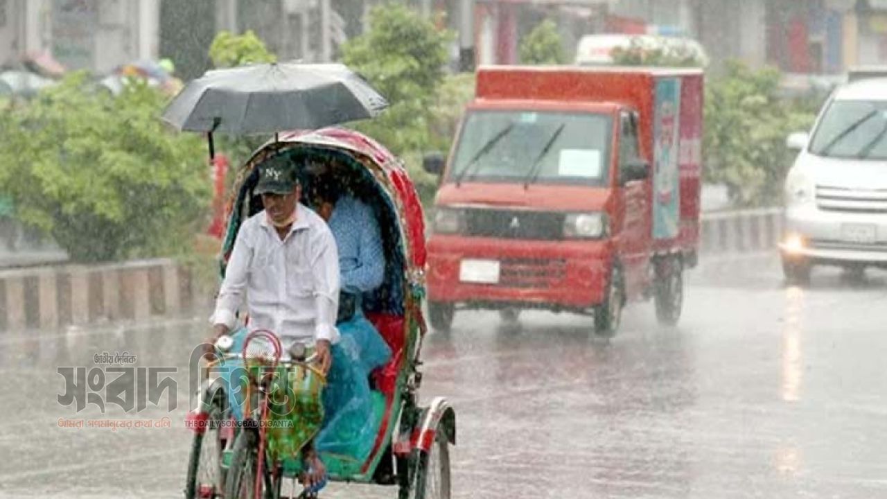 ১২ জেলায় ভারি বর্ষণ ও ৬০ কিমি বেগে ঝোড়ো হাওয়ার সতর্কতা, নদীবন্দরে এক নম্বর সংকেত 