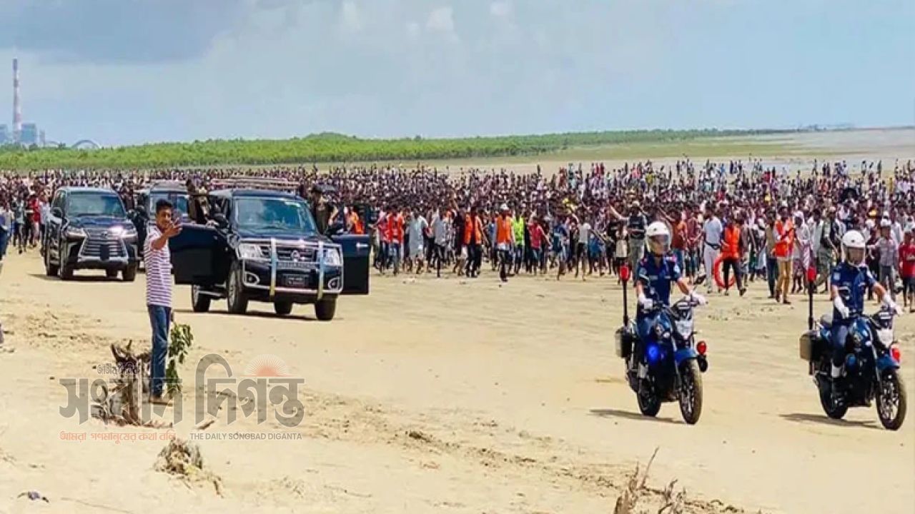 মাতারবাড়ি পরিদর্শন শেষে বাঁশখালীতে প্রধানমন্ত্রী 