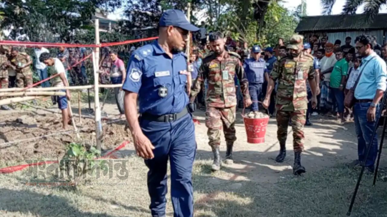 মেহেরপুরের গ্রামে মিলল ৯৬ স্থলমাইন, নিষ্ক্রিয় করল সেনাবাহিনী 