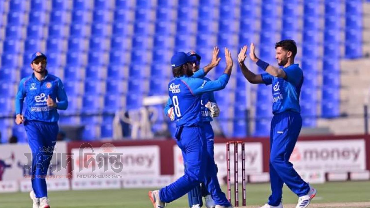 ব্যাটে-বলে রশিদের ঝড়, সিরিজে ২-০ ব্যবধানে এগিয়ে আফগানরা