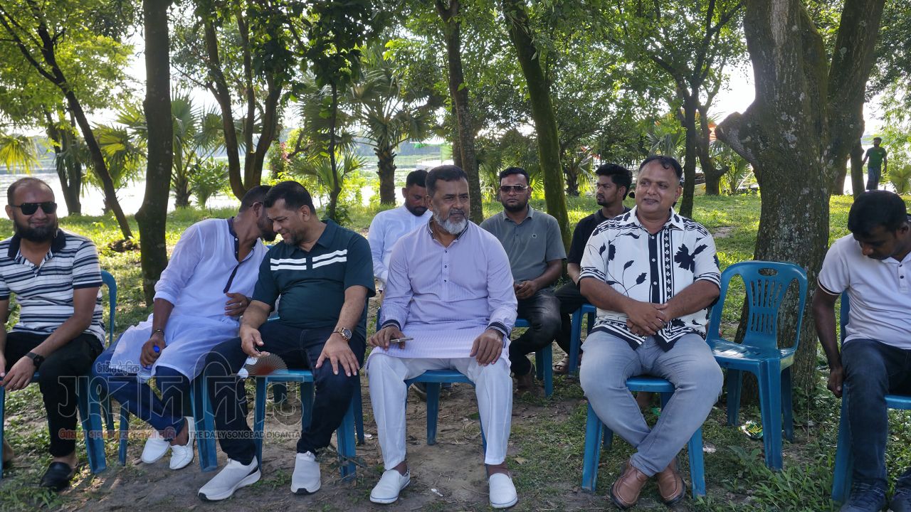 সম্প্রীতি ও ঐক্যের বার্তা, গাজীপুর মাইক্রোস্ট্যান্ড মালিক সমিতির বার্ষিক বনভোজন 