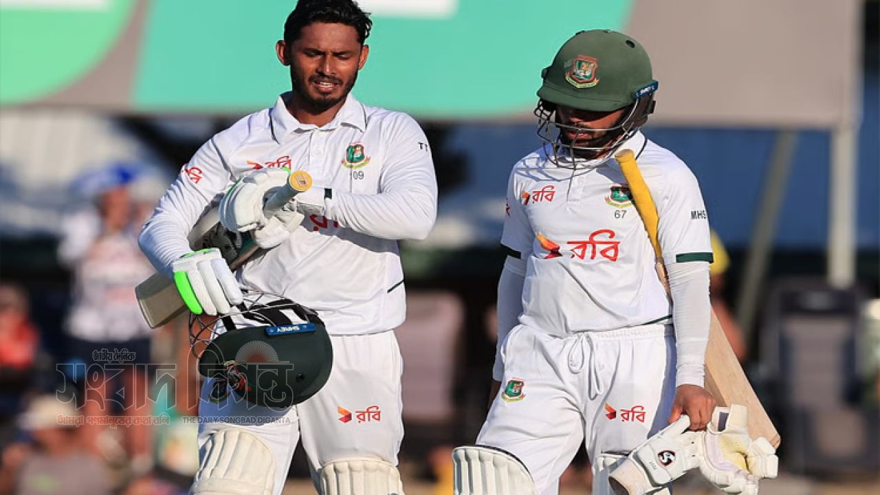 অস্ট্রেলিয়ার মাটিতে ইতিহাসের ইঙ্গিত, প্রথম দিনেই বাংলাদেশের দাপট 