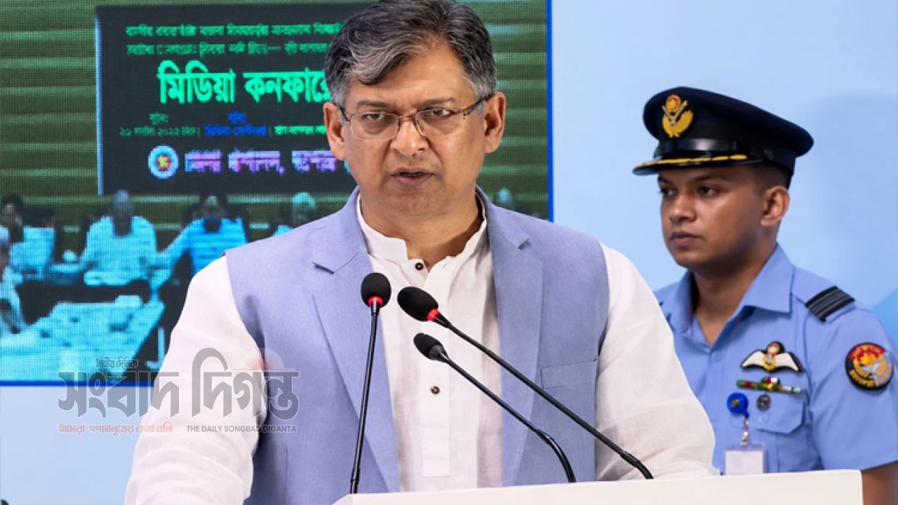 ‘৩১ দফা নয়, ৩২ দফাও বাস্তবায়ন করছি’ : স্বরাষ্ট্রমন্ত্রী 