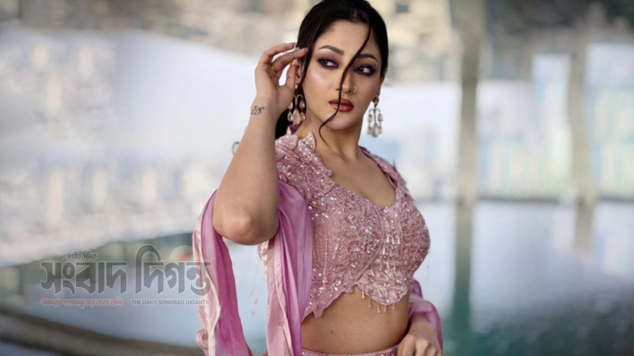অপেক্ষায় পূজা 