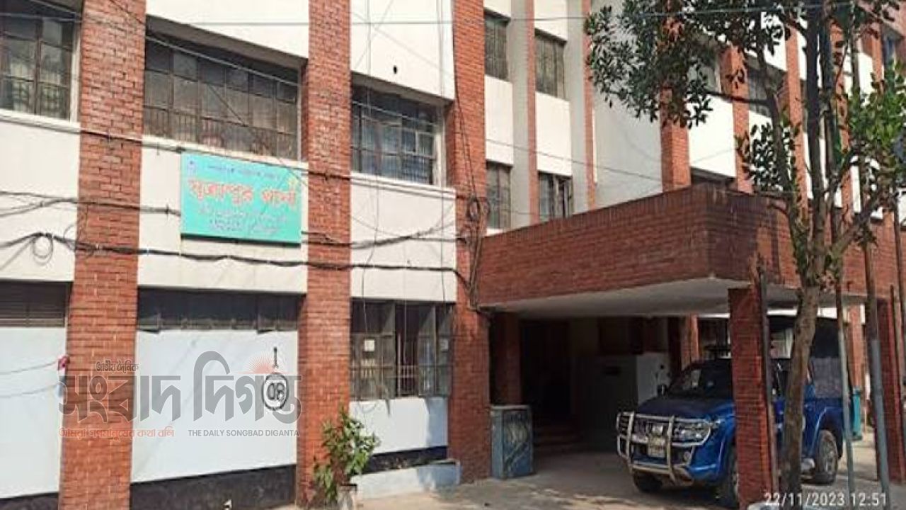 মাদক সেবনে বাধা দেওয়ায় মিতুলকে কুপিয়ে হত্যা, পুলিশের জালে ১০