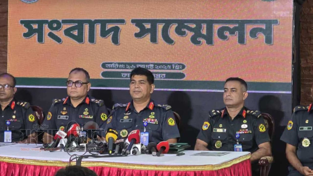 কারাগার ভেঙে পালানো ২,২৪৭ বন্দির ৬৯০ জন এখনো পলাতক: কারা মহাপরিদর্শক