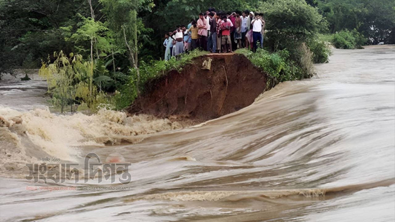 লঘুচাপের প্রভাবে ৭ জেলায় ঝড়ো হাওয়ার শঙ্কা, নদীবন্দরে সতর্কসংকেত 