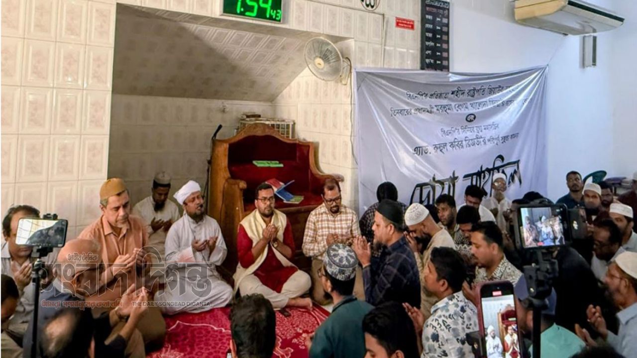 তারেক রহমান ও রিজভীর জন্য ছাত্রদলের দোয়া মাহফিল