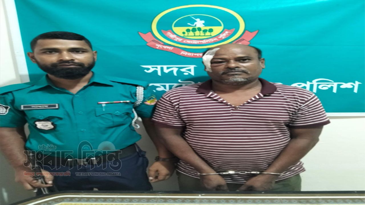 সদর থানার অভিযানে ৩০০ পিস ইয়াবা উদ্ধার, মাদক ব্যবসায়ী গ্রেপ্তার