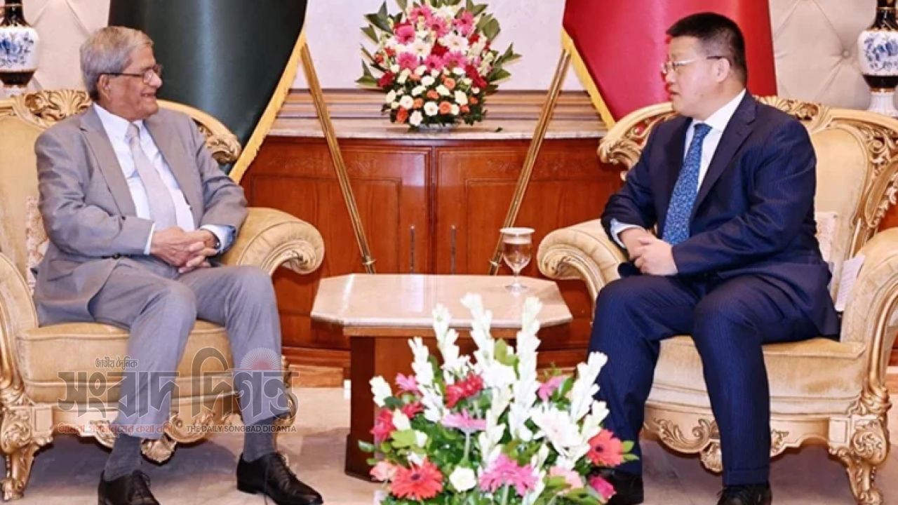রাষ্ট্রপতি মির্জা ফখরুলকে শি জিনপিংয়ের চীন সফরের আমন্ত্রণ