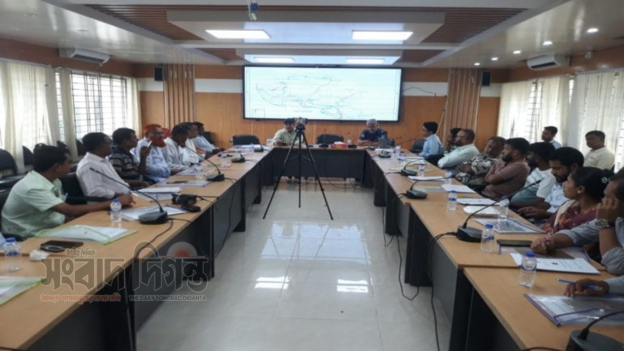 টুঙ্গিপাড়ায় গ্রামীণ সড়কের কোর রোড নেটওয়ার্ক নিয়ে কর্মশালা 