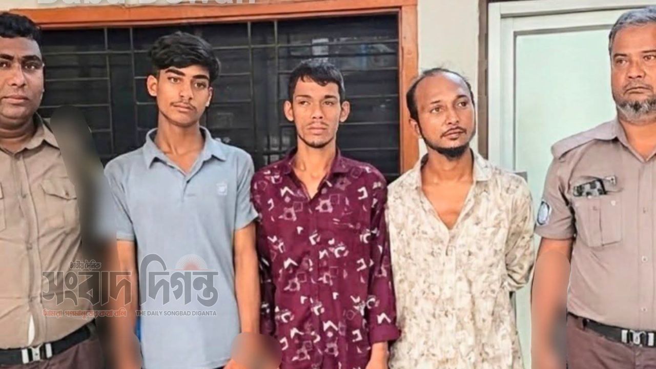 মেয়ের বিয়ের টাকা ছিনিয়ে নিতে যাত্রীকে হত্যা, গ্রেফতার বাসের চালক-হেলপার