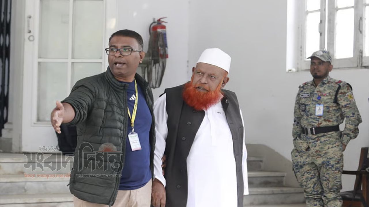 মানবতাবিরোধী অপরাধে আযাদের আপিল নিয়ে আদেশ হচ্ছে না আজ 