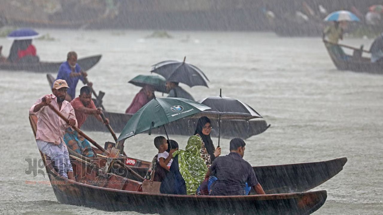 মঙ্গলবার পর্যন্ত বজ্রসহ বৃষ্টি, অপরিবর্তিত থাকবে তাপমাত্রা 