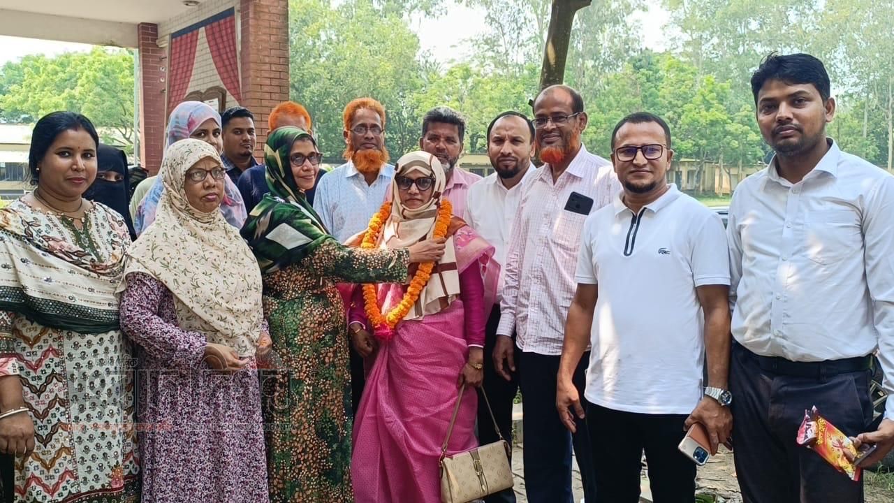 যে বিদ্যালয়ের সঙ্গে বাবার দীর্ঘ সম্পর্ক, সেই বিদ্যালয়ের সভাপতি হলেন মেয়ে নাজমা জাহান 
